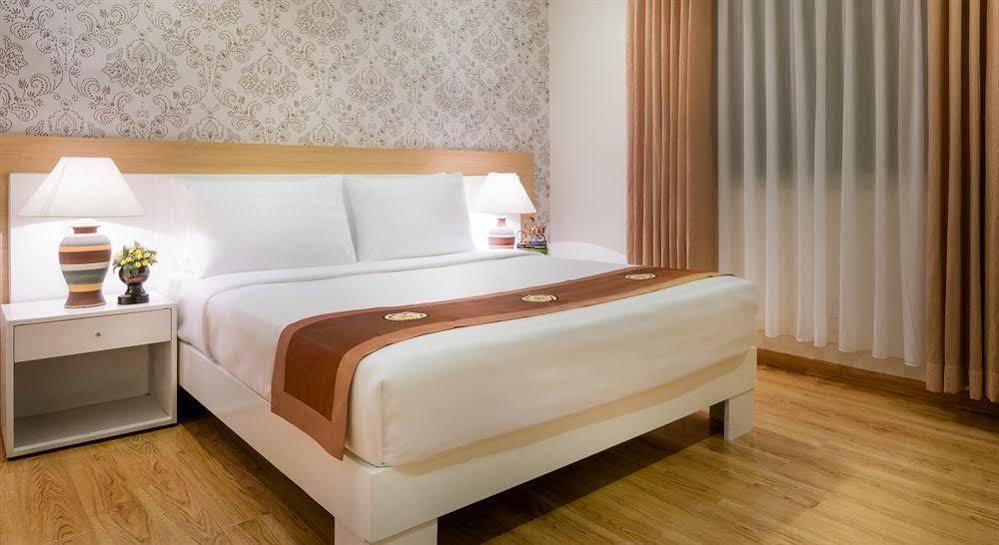 Saga Hotel Ho Chi Minh City Exterior photo